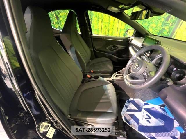 Toyota YARIS 2023-06 395369-8