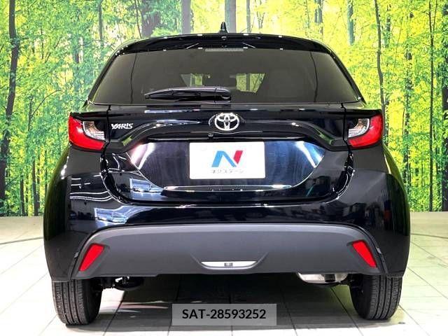 Toyota YARIS 2023-06 395369-15
