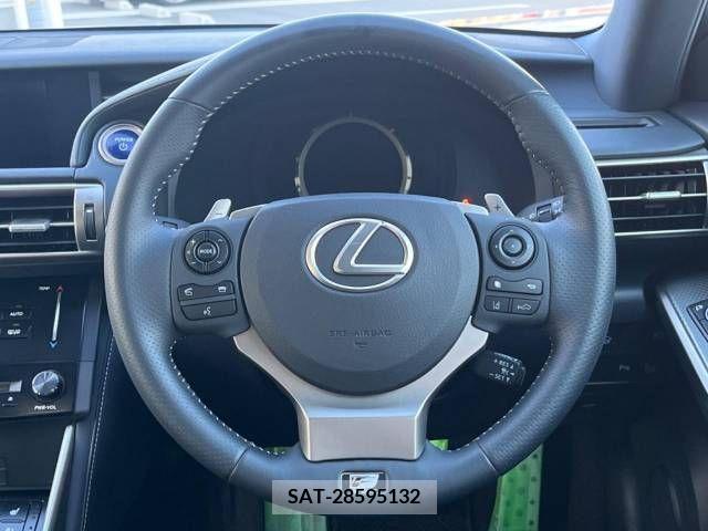 Lexus IS 2014-05 397098-11