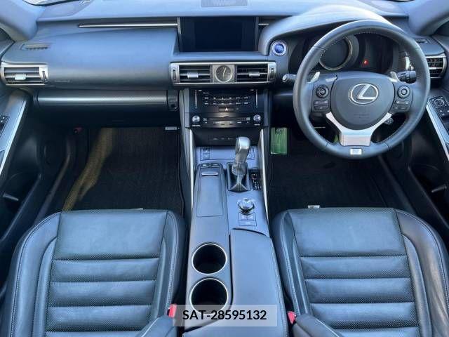 Lexus IS 2014-05 397098-1