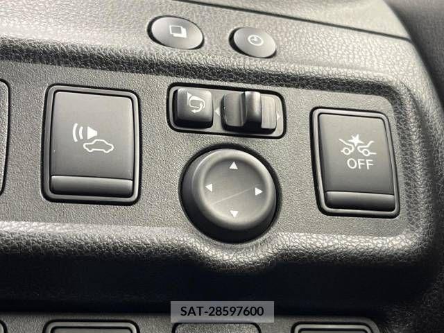 Nissan NOTE 2019-02 305468-7