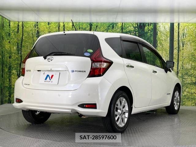 Nissan NOTE 2019-02 305468-17