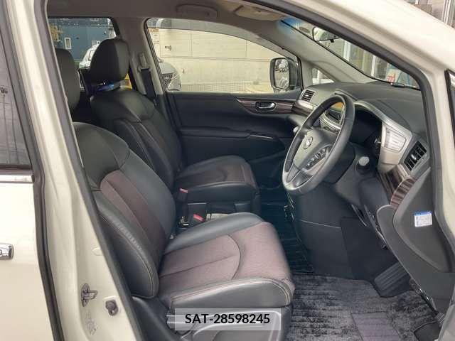 Nissan ELGRAND 2020-01 270963-2
