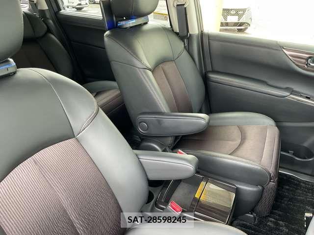 Nissan ELGRAND 2020-01 270963-10