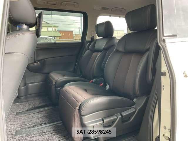 Nissan ELGRAND 2020-01 270963-12
