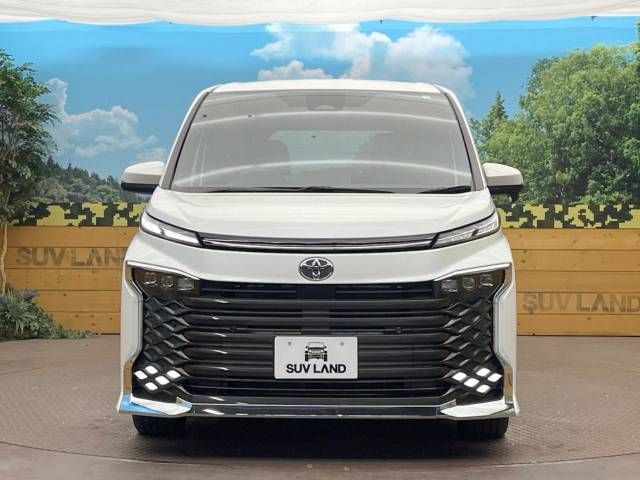 Toyota VOXY 2022-07 20354-14