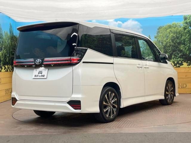 Toyota VOXY 2022-07 20354-17