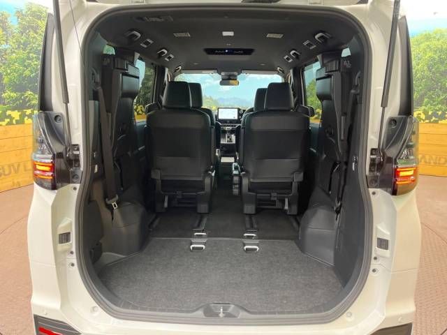 Toyota VOXY 2022-07 20354-10