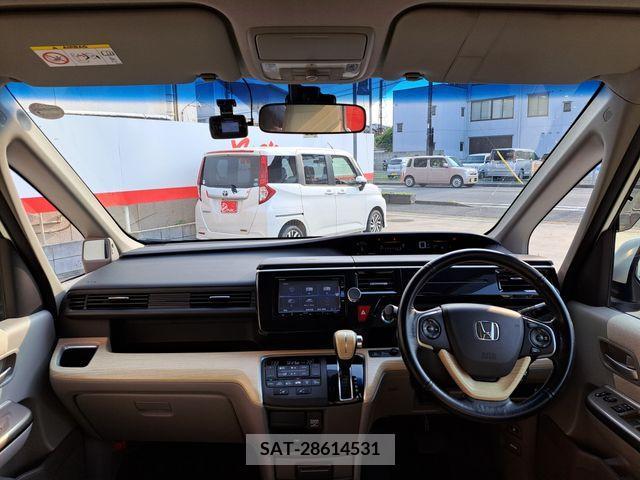 Honda STEP WGN 2015-11 329973-1
