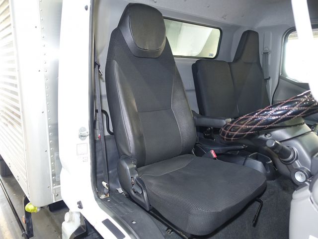 Mitsubishi CANTER 2018-02 17388-14