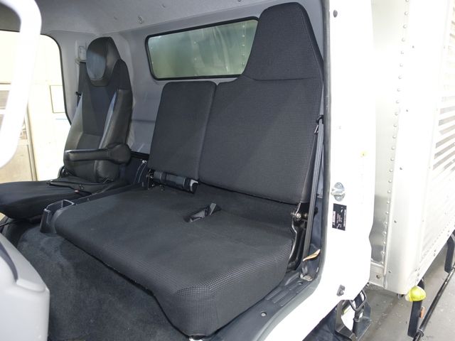 Mitsubishi CANTER 2018-02 17388-15
