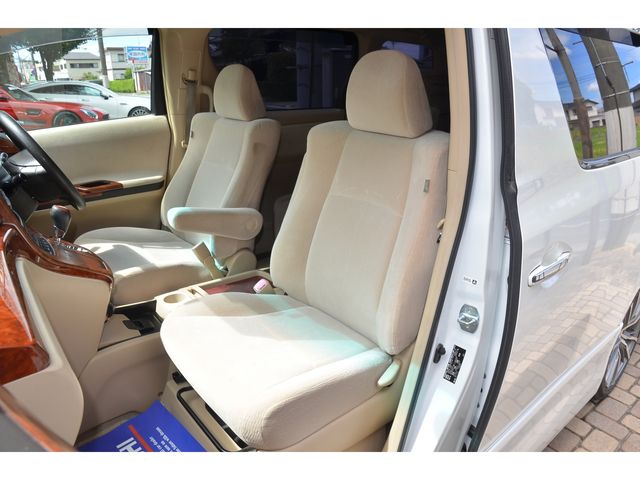 Toyota ALPHARD 2010-04 14574-14