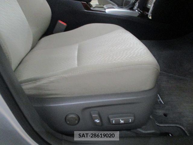 Toyota MARK X 2012-08 204954-7