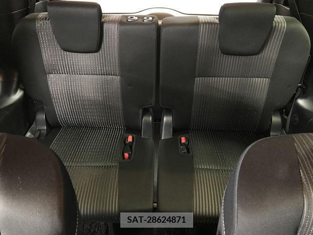 Toyota VOXY 2019-10 213213-8
