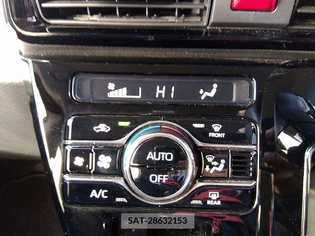 Daihatsu TANTO CUSTOM 2021-12 207024-7