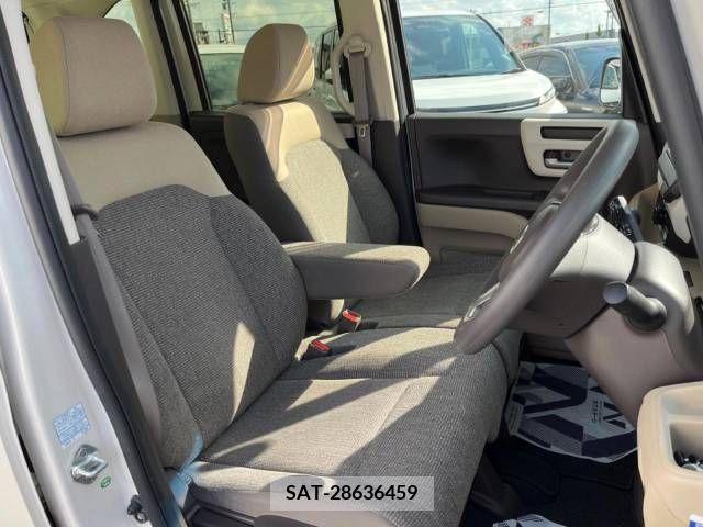 Honda N BOX 2018-04 306975-12