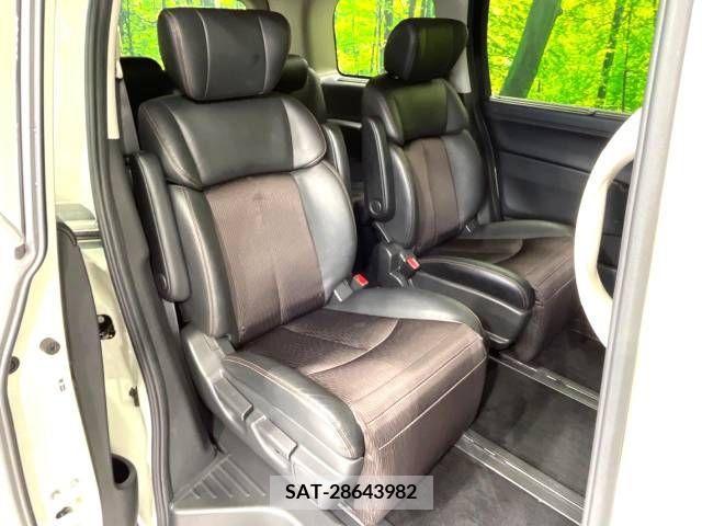 Nissan ELGRAND 2019-06 380432-9