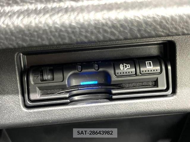 Nissan ELGRAND 2019-06 380432-7