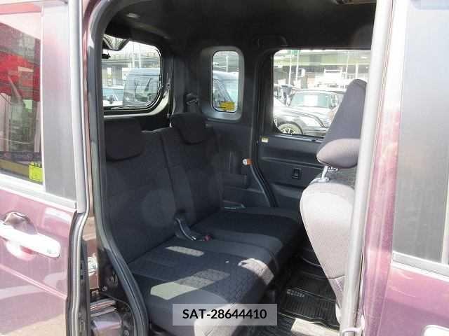 Daihatsu WAKE 2015-03 233961-13