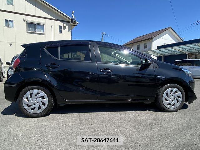 Toyota AQUA 2017-07 260736-5