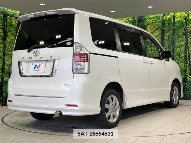 Toyota VOXY 2007-10 384848-6