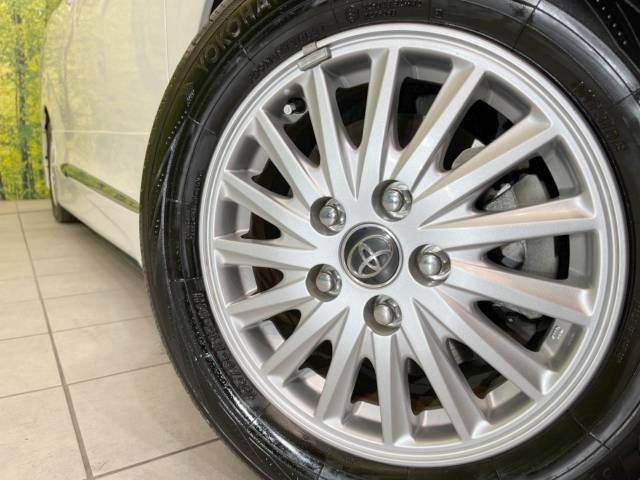 Toyota VOXY HYBRID 2014-06 15835-14