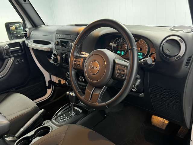 Jeep WRANGLER 2018-11 10189-1