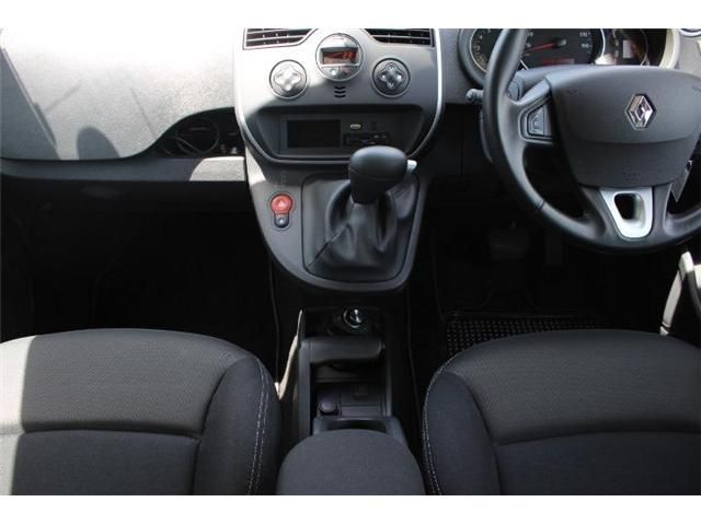 Renault KANGOO 2018-03 2760-8