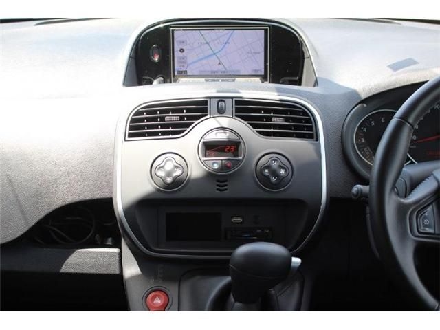 Renault KANGOO 2018-03 2760-7
