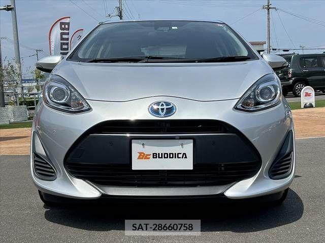 Toyota AQUA 2018-05 260451-8