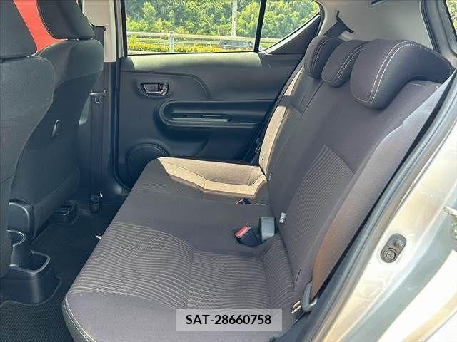 Toyota AQUA 2018-05 260451-17