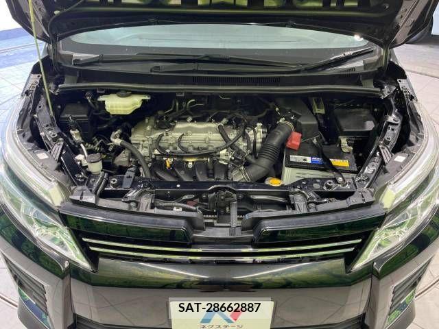 Toyota VOXY 2015-04 326476-19