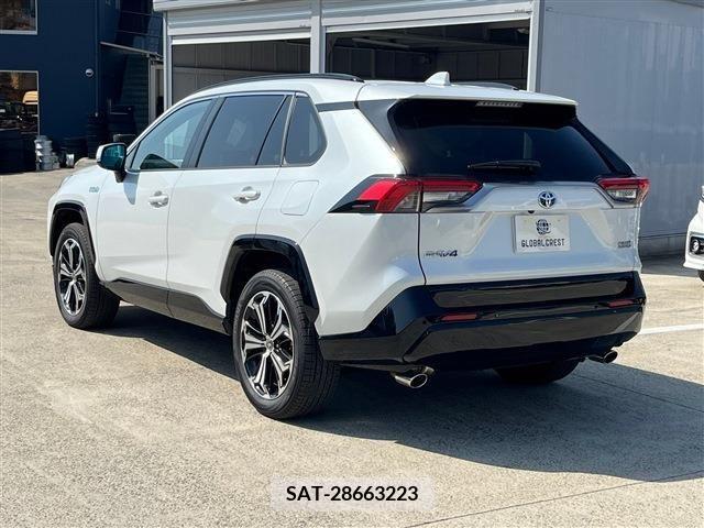 Toyota RAV4 PHV 2023-02 215485-8
