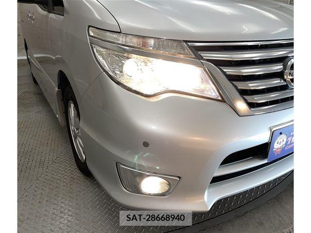 Nissan SERENA 2016-03 352037-19