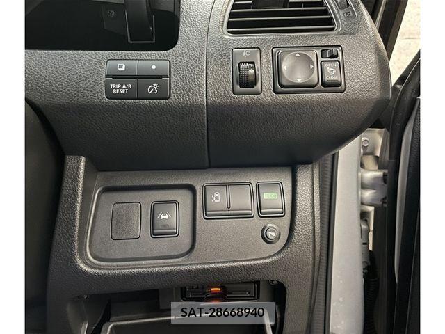 Nissan SERENA 2016-03 352037-10