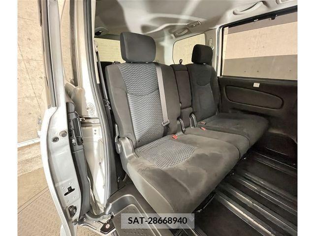 Nissan SERENA 2016-03 352037-4
