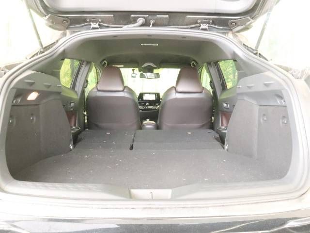 Toyota C-HR 2019-03 8319-11