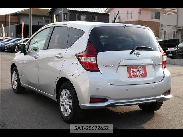 Nissan NOTE 2019-06 220157-17
