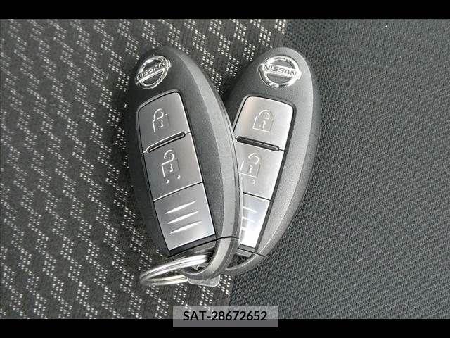 Nissan NOTE 2019-06 220157-7