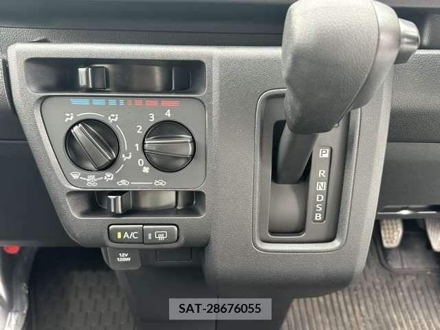 Daihatsu HIJET CARGO 2023-03 271811-13