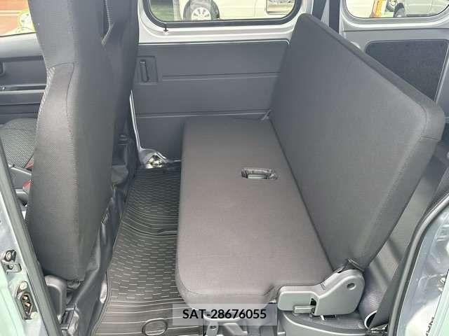 Daihatsu HIJET CARGO 2023-03 271811-3