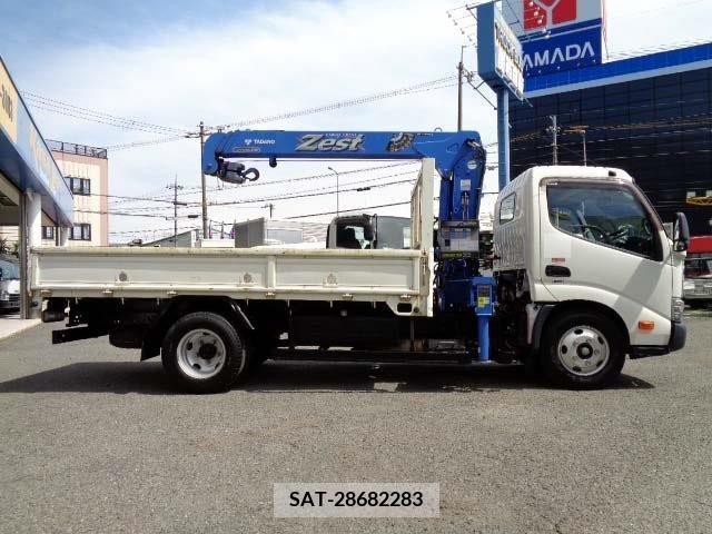 Hino DUTRO 2018-03 267692-17