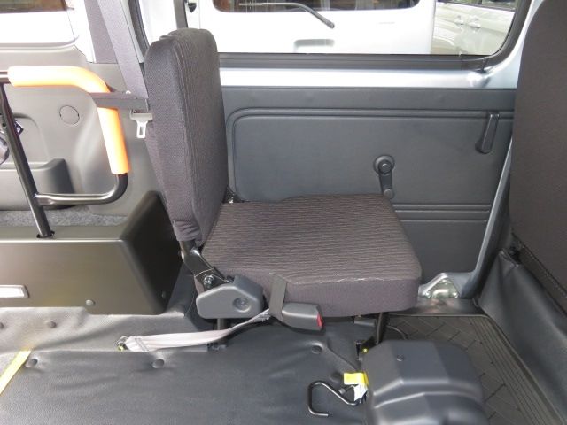 Daihatsu HIJET CARGO 2022-02 195917-8