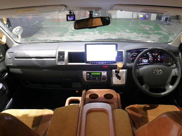 Toyota HIACE VAN 2020-09 191982-1