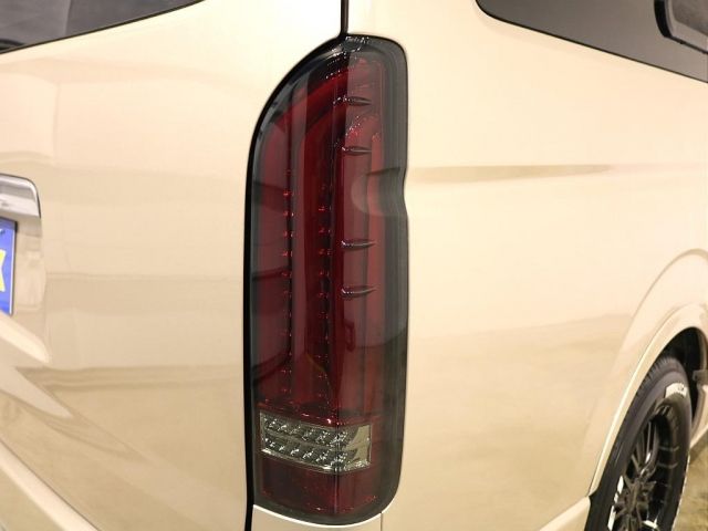 Toyota HIACE VAN 2020-09 191982-17