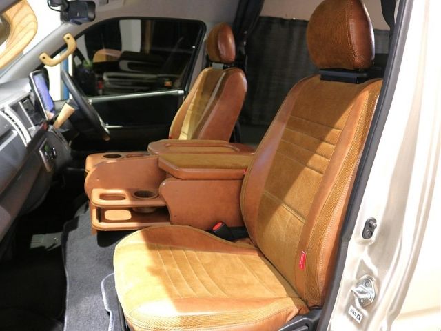 Toyota HIACE VAN 2020-09 191982-5