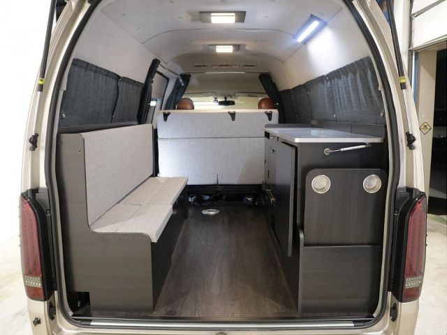 Toyota HIACE VAN 2020-09 191982-11