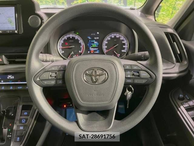 Toyota NOAH 2023-04 214220-8