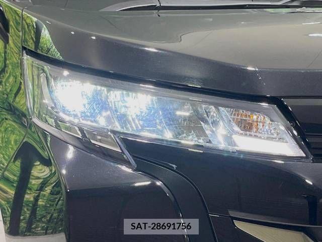 Toyota NOAH 2023-04 214220-13
