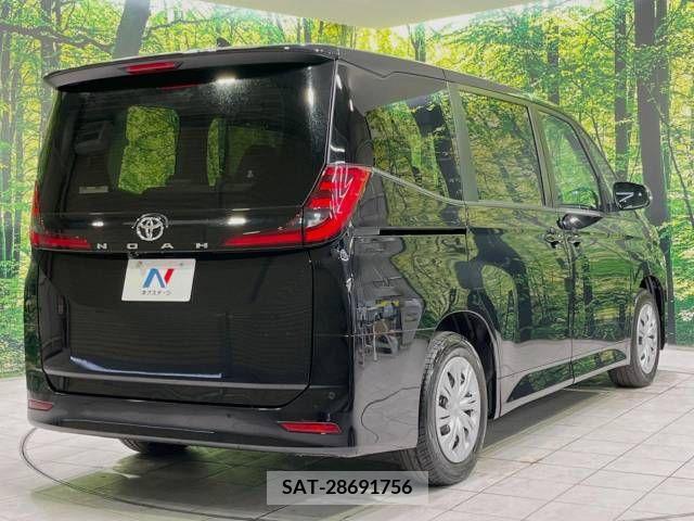 Toyota NOAH 2023-04 214220-18